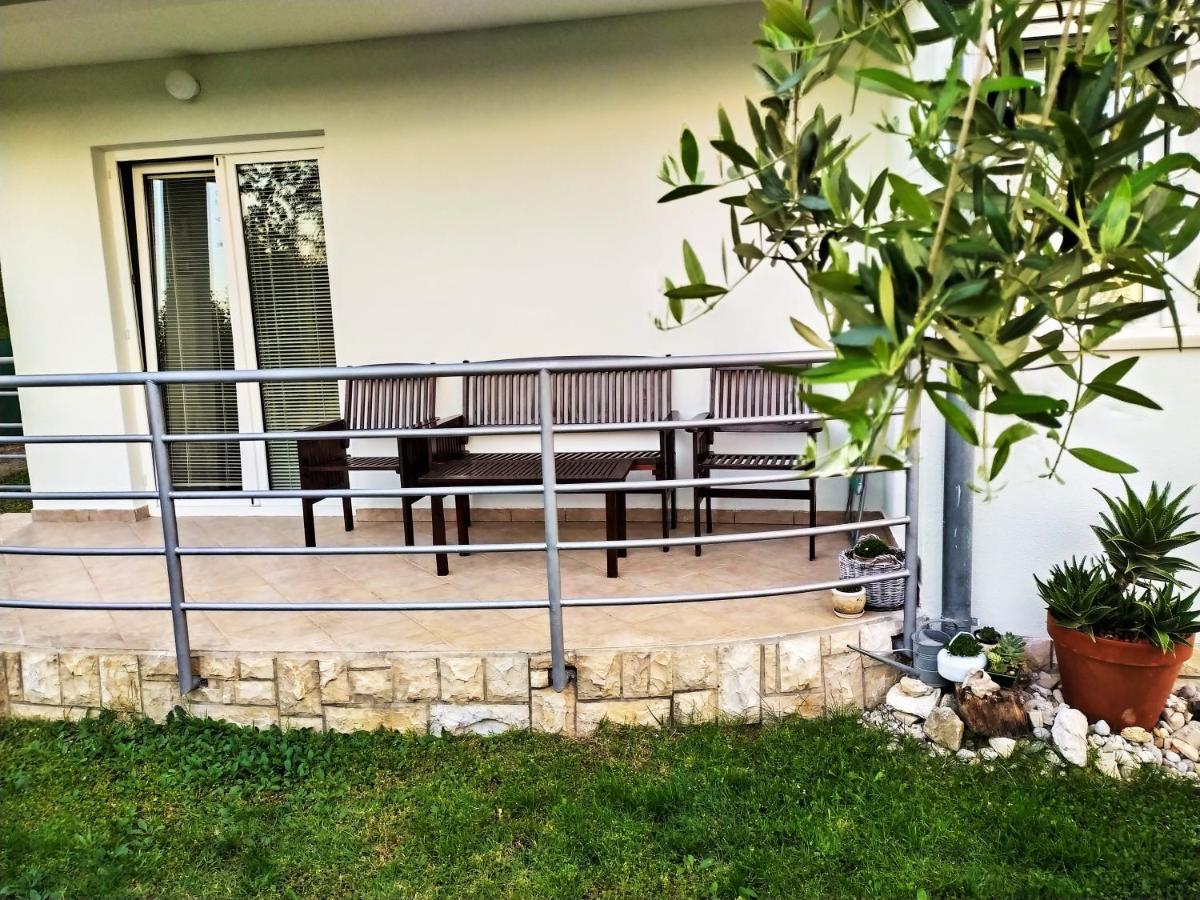 Dadic Apartments Bibinje Exterior photo